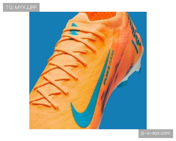 姆巴佩连球鞋都得定制，就这消费，我都买不起！